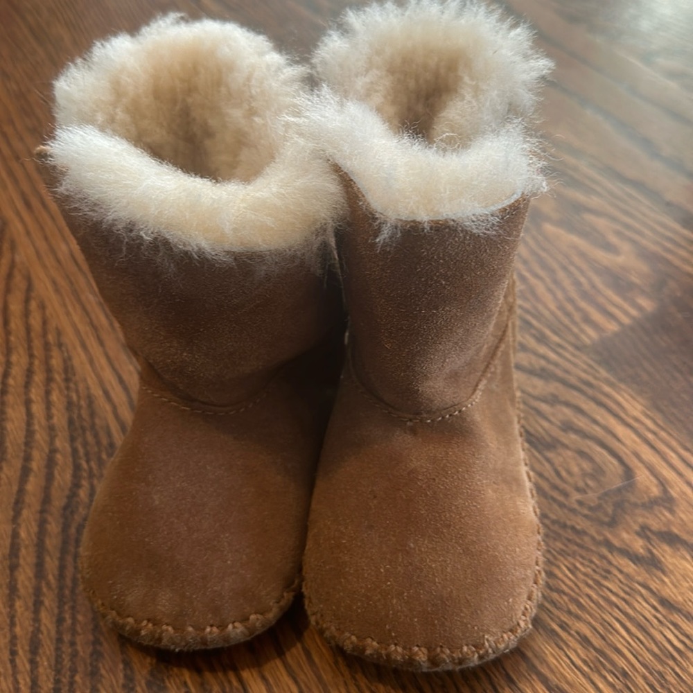 Brown Uggs - toddler size 4/5